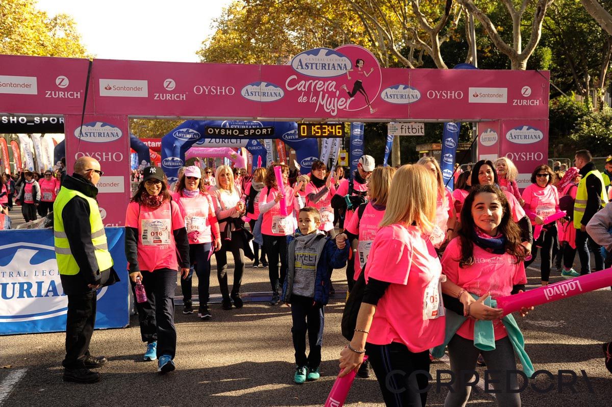 Llegada de la Carrera de la Mujer de Barcelona (ARCO DERECHO 107)