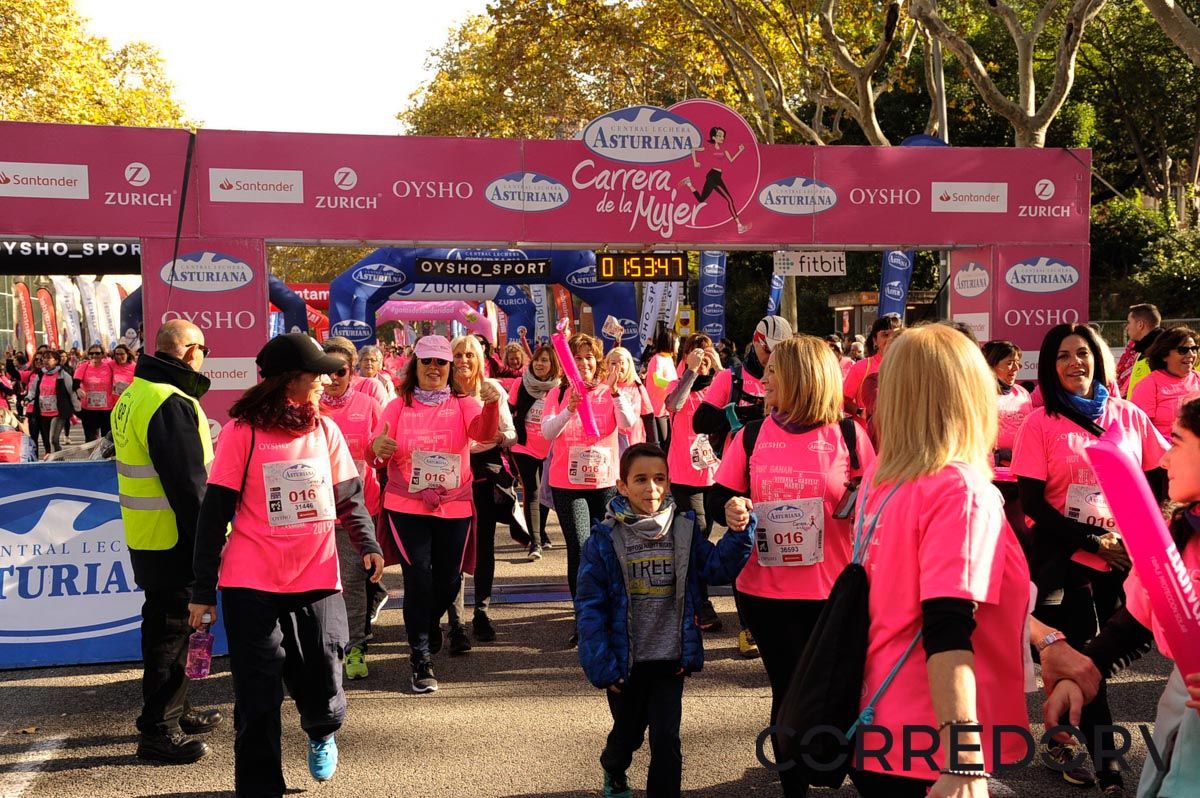 Llegada de la Carrera de la Mujer de Barcelona (ARCO DERECHO 107)
