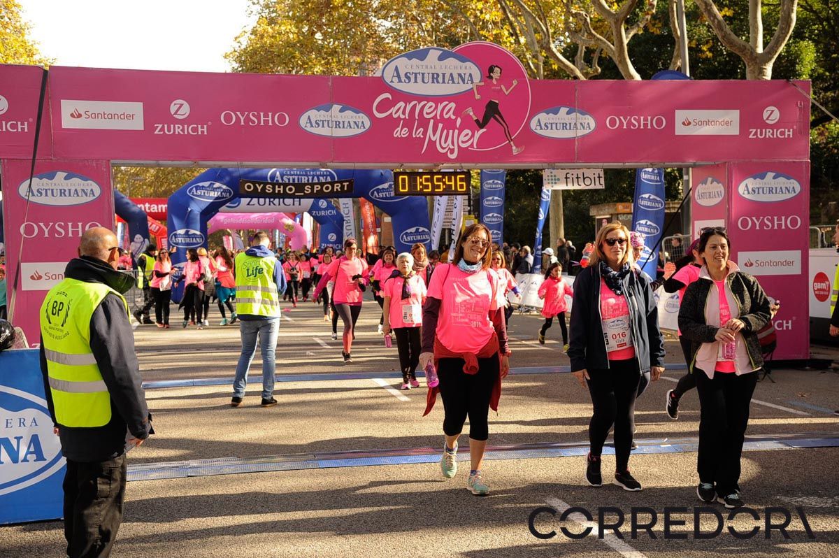 Llegada de la Carrera de la Mujer de Barcelona (ARCO DERECHO 111)