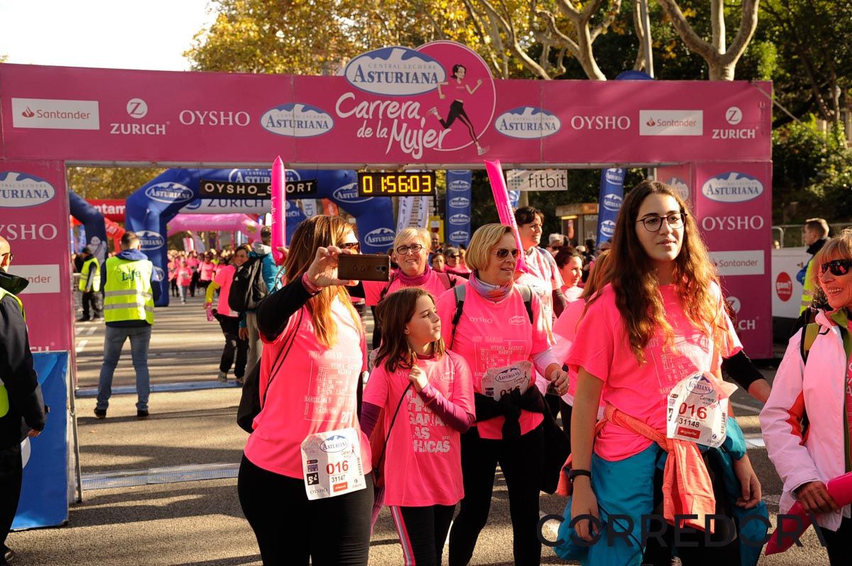 Llegada de la Carrera de la Mujer de Barcelona (ARCO DERECHO 111)