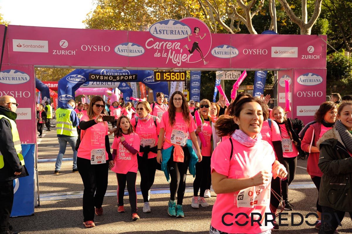 Llegada de la Carrera de la Mujer de Barcelona (ARCO DERECHO 111)