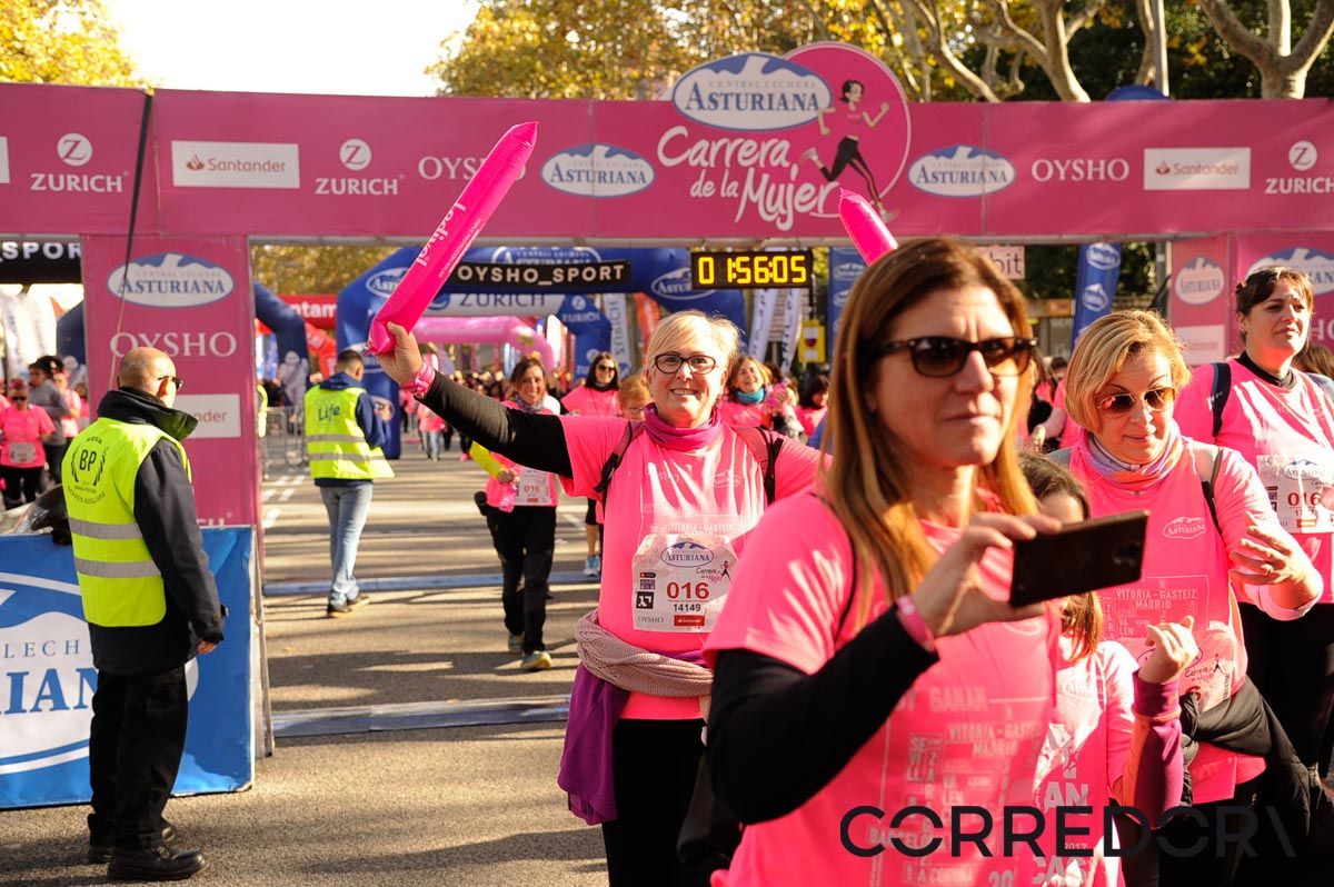 Llegada de la Carrera de la Mujer de Barcelona (ARCO DERECHO 111)