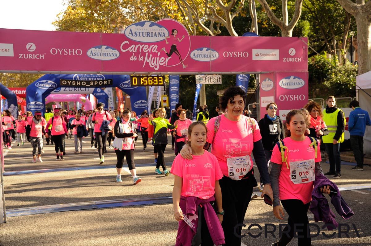 Llegada de la Carrera de la Mujer de Barcelona (ARCO DERECHO 112)