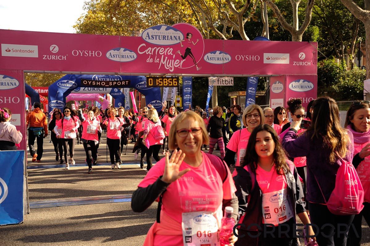 Llegada de la Carrera de la Mujer de Barcelona (ARCO DERECHO 116)