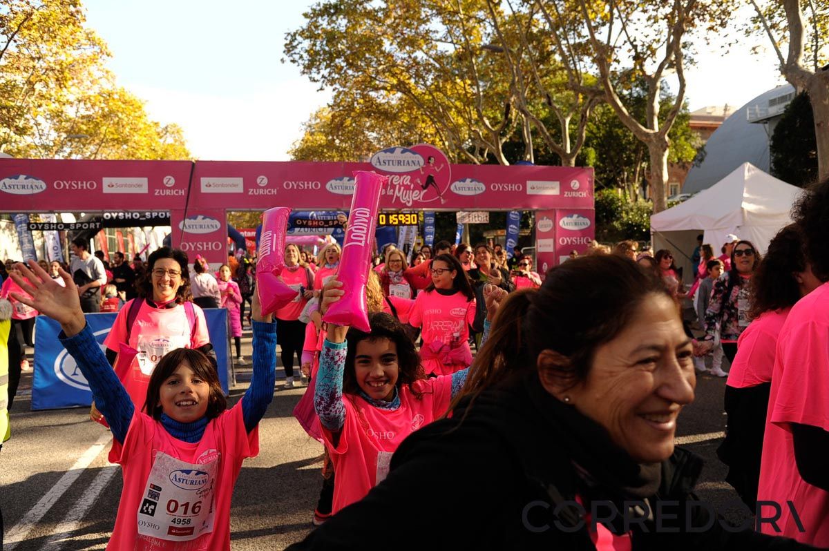 Llegada de la Carrera de la Mujer de Barcelona (ARCO DERECHO 117)