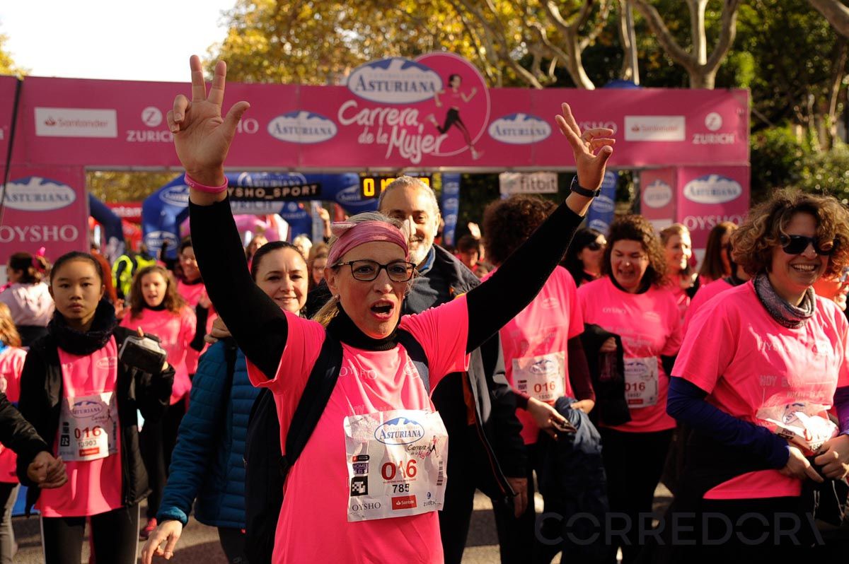 Llegada de la Carrera de la Mujer de Barcelona (ARCO DERECHO 117)