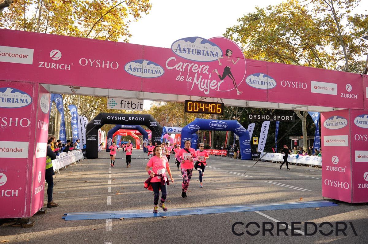 Llegada de la Carrera de la Mujer de Barcelona (ARCO IZQUIERDO 5)