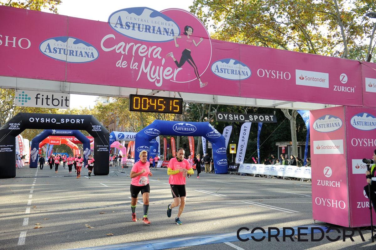 Llegada de la Carrera de la Mujer de Barcelona (ARCO IZQUIERDO 6)