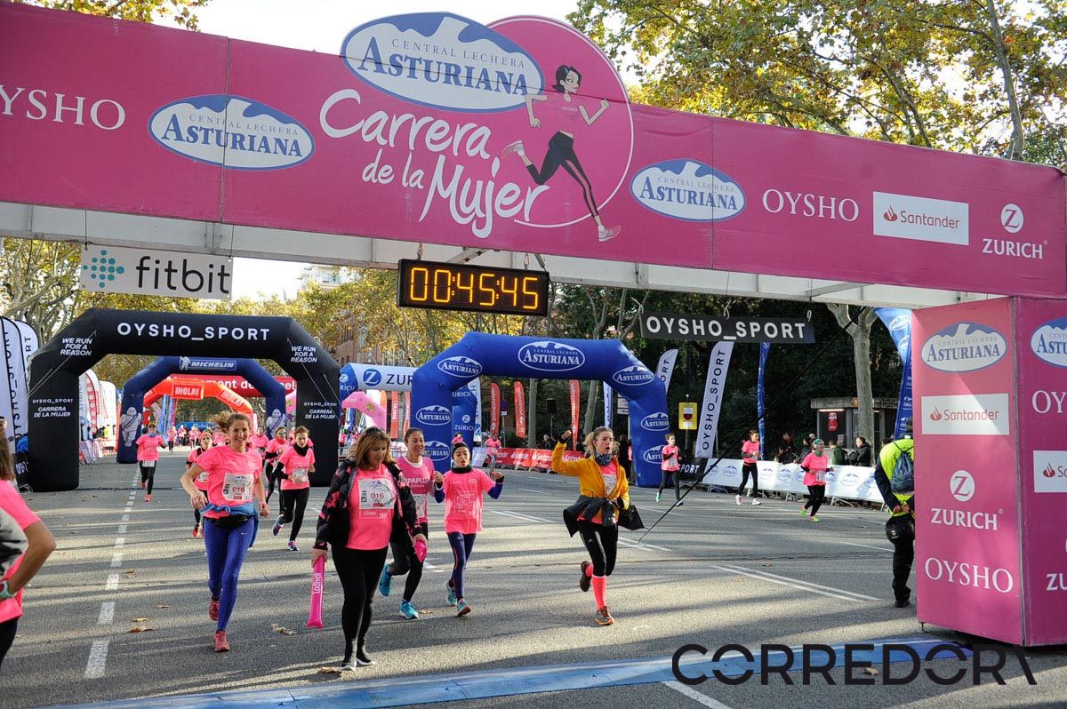 Llegada de la Carrera de la Mujer de Barcelona (ARCO IZQUIERDO 7)