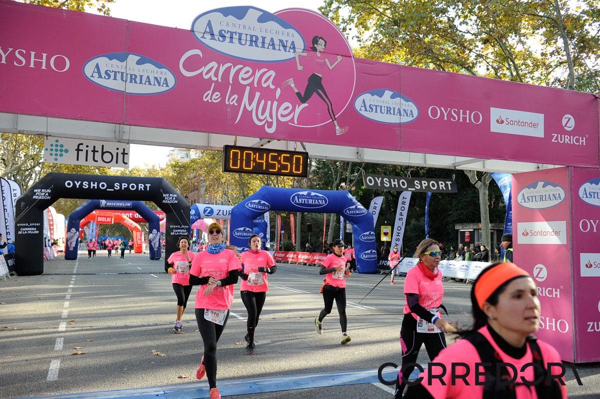 Llegada de la Carrera de la Mujer de Barcelona (ARCO IZQUIERDO 7)