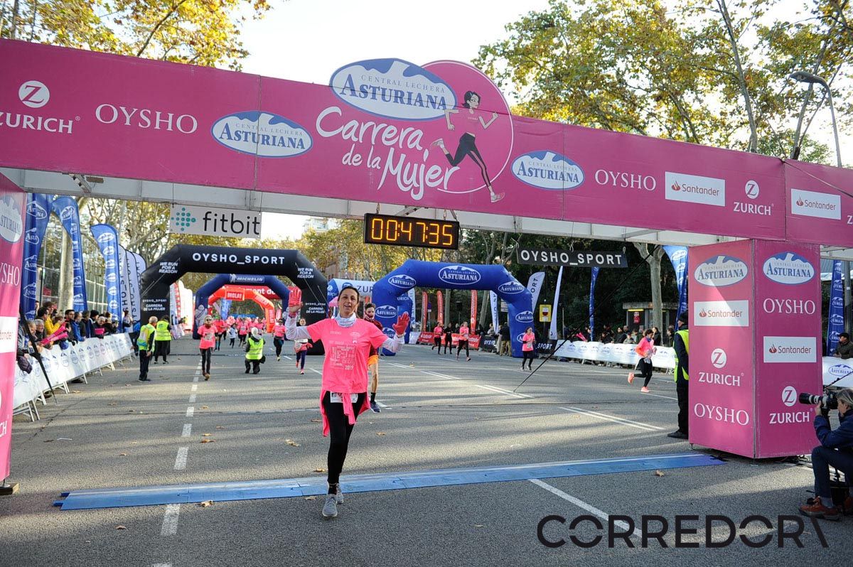 Llegada de la Carrera de la Mujer de Barcelona (ARCO IZQUIERDO 8)