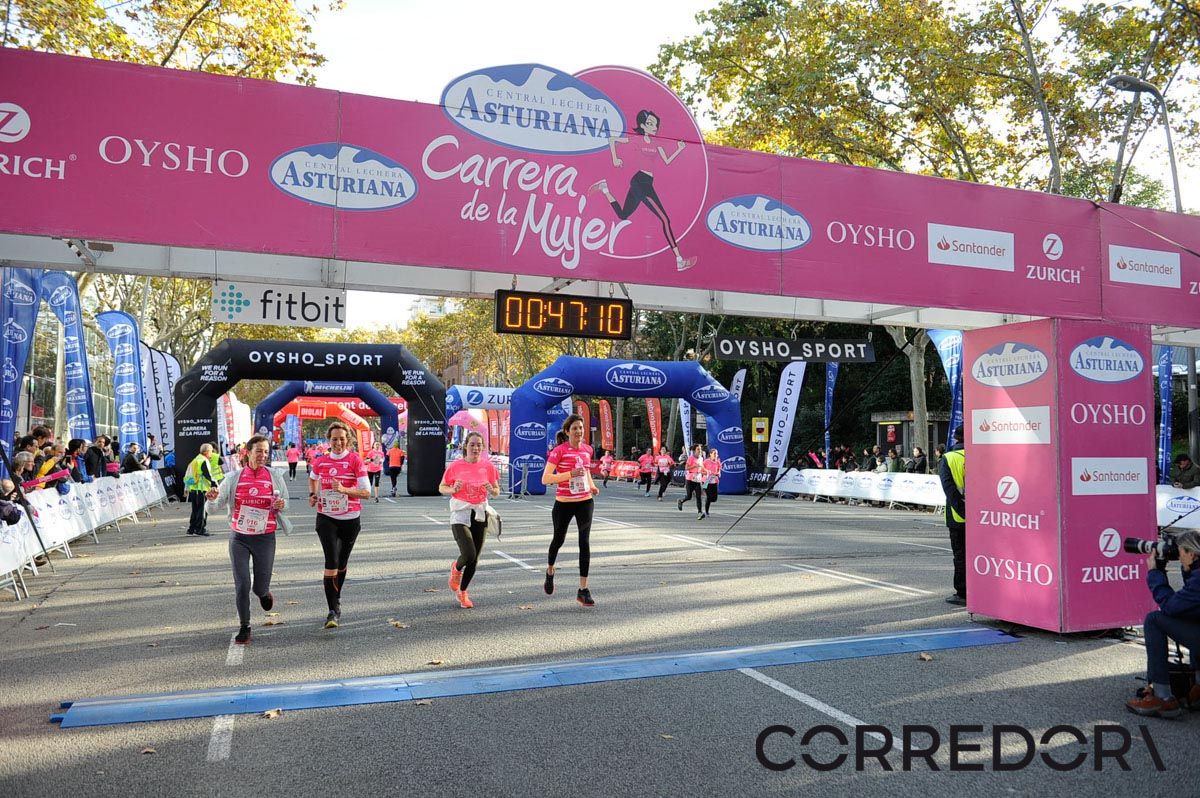 Llegada de la Carrera de la Mujer de Barcelona (ARCO IZQUIERDO 8)