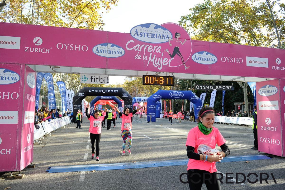 Llegada de la Carrera de la Mujer de Barcelona (ARCO IZQUIERDO 9)