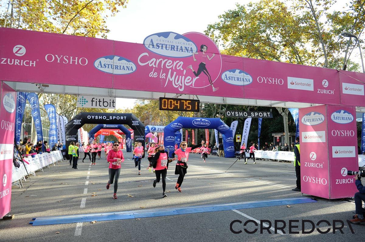Llegada de la Carrera de la Mujer de Barcelona (ARCO IZQUIERDO 9)