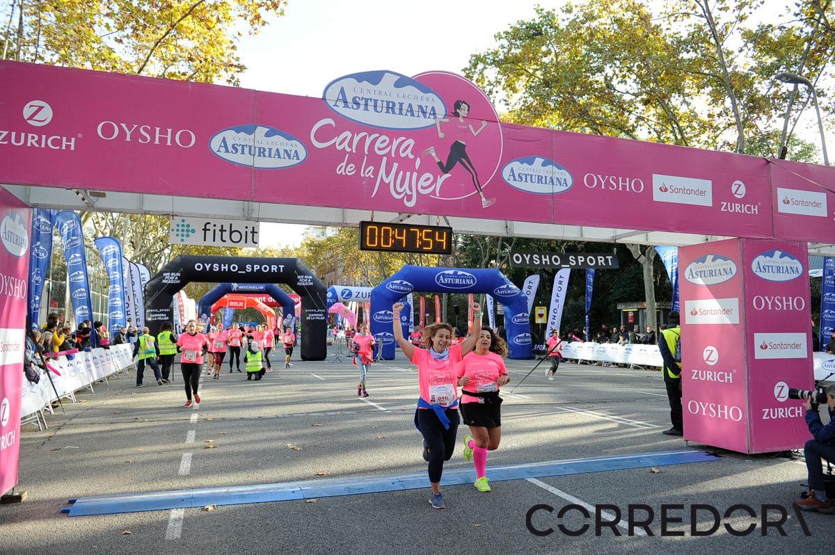 Llegada de la Carrera de la Mujer de Barcelona (ARCO IZQUIERDO 9)