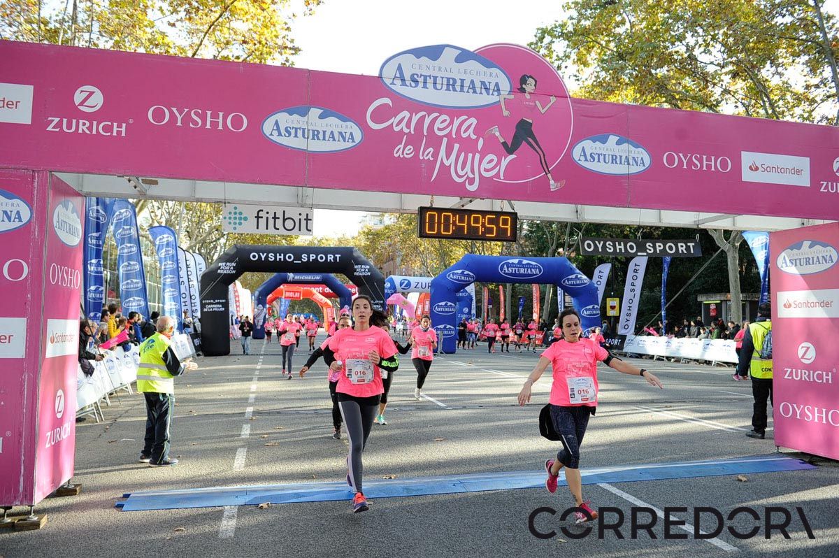 Llegada de la Carrera de la Mujer de Barcelona (ARCO IZQUIERDO 1)