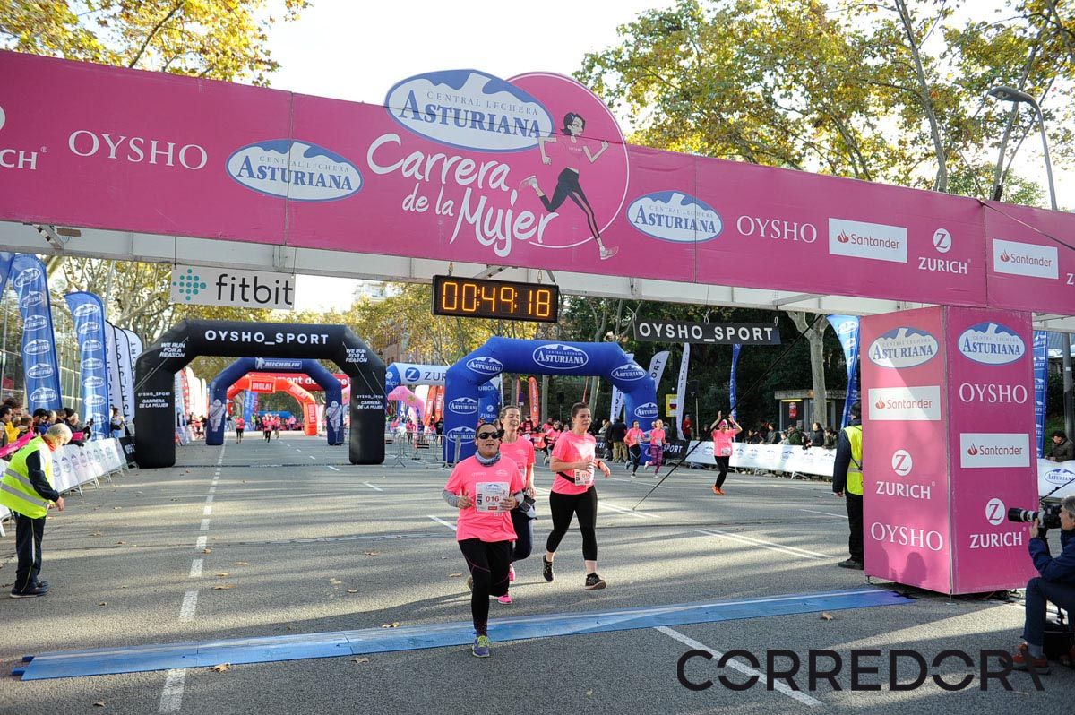 Llegada de la Carrera de la Mujer de Barcelona (ARCO IZQUIERDO 1)