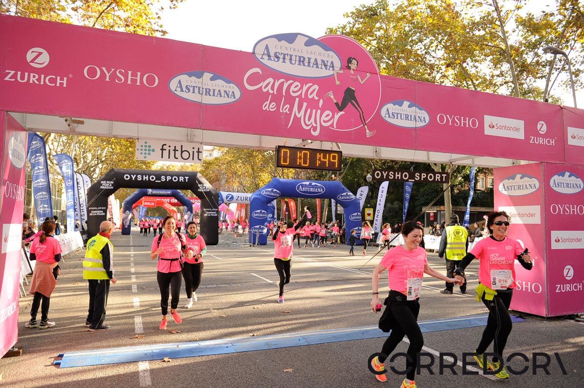 Llegada de la Carrera de la Mujer de Barcelona (ARCO IZQUIERDO 29)