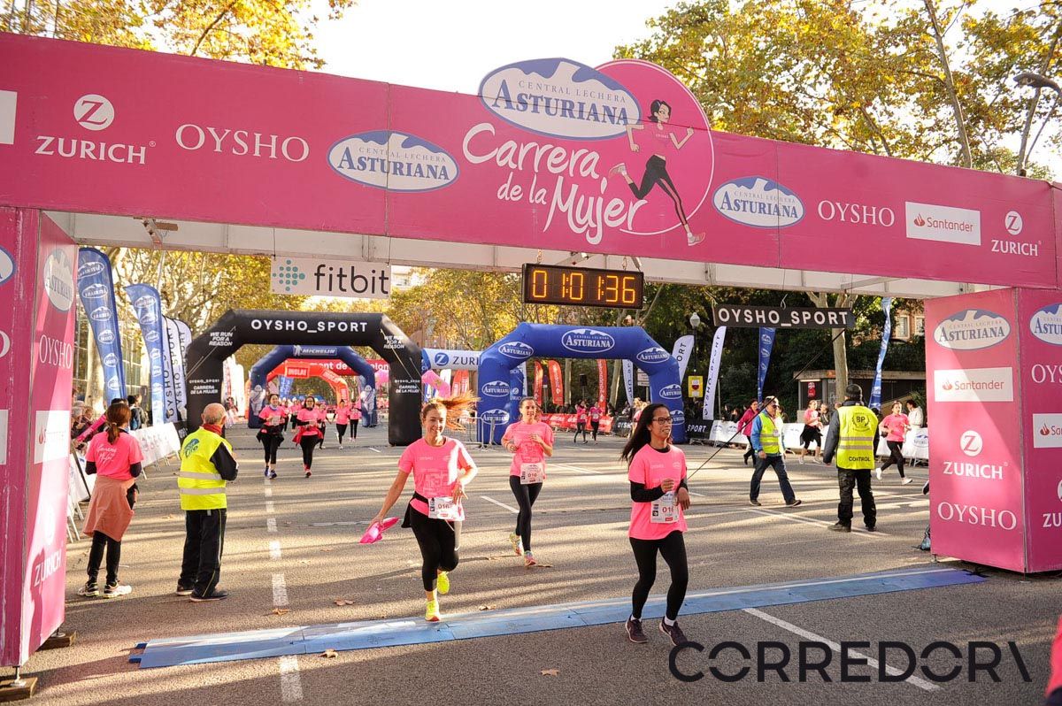 Llegada de la Carrera de la Mujer de Barcelona (ARCO IZQUIERDO 29)