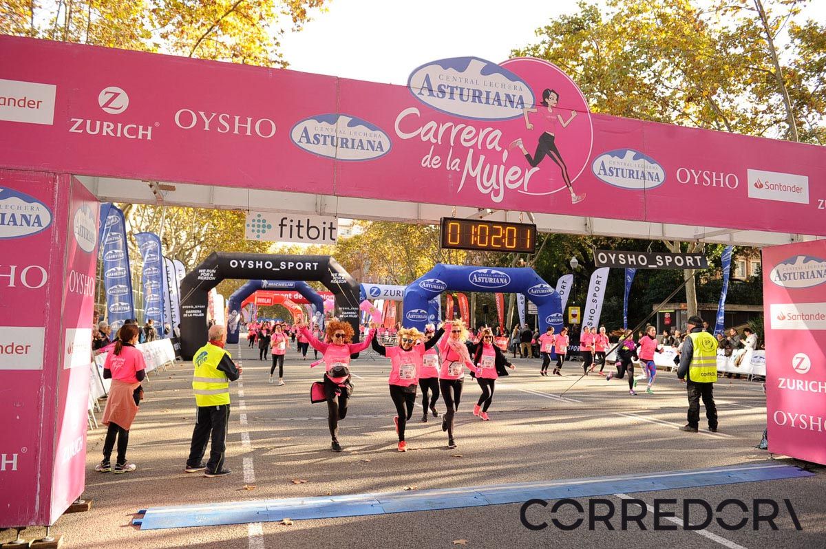 Llegada de la Carrera de la Mujer de Barcelona (ARCO IZQUIERDO 29)
