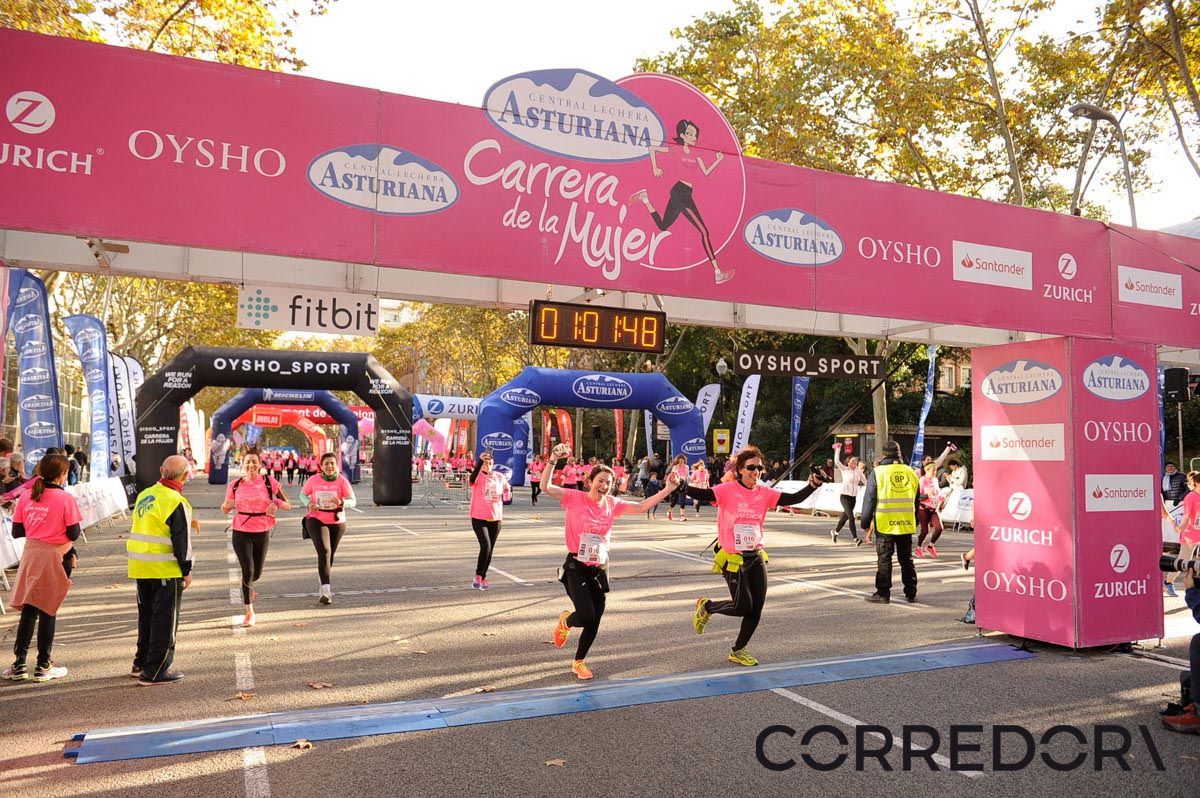 Llegada de la Carrera de la Mujer de Barcelona (ARCO IZQUIERDO 29)