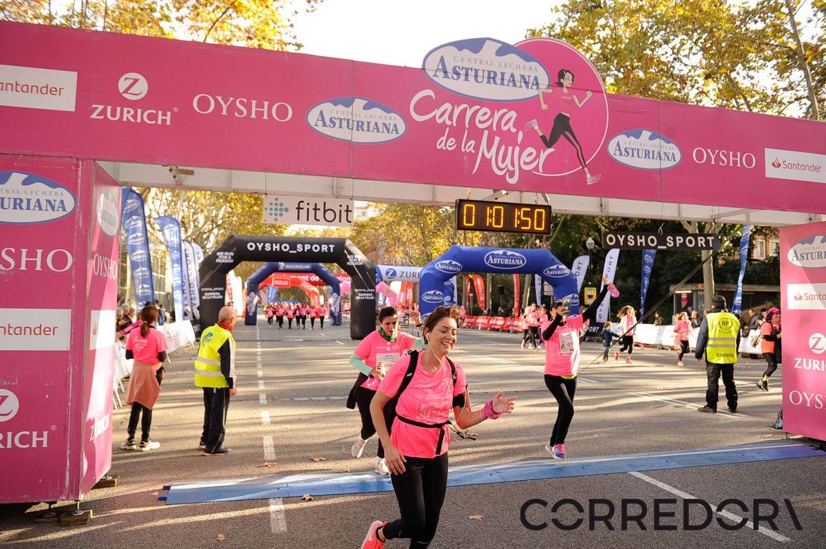 Llegada de la Carrera de la Mujer de Barcelona (ARCO IZQUIERDO 29)