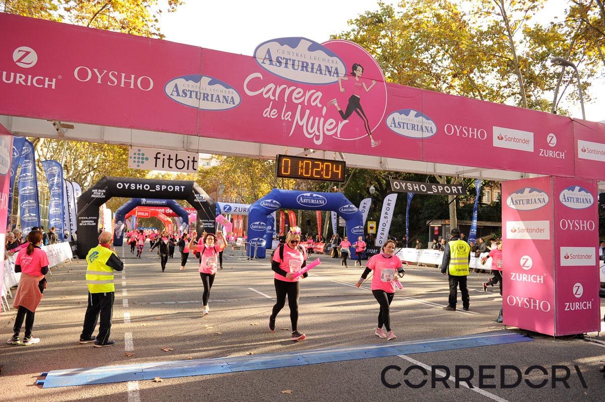Llegada de la Carrera de la Mujer de Barcelona (ARCO IZQUIERDO 29)