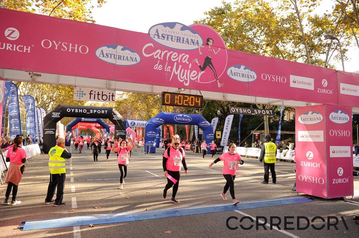 Llegada de la Carrera de la Mujer de Barcelona (ARCO IZQUIERDO 29)