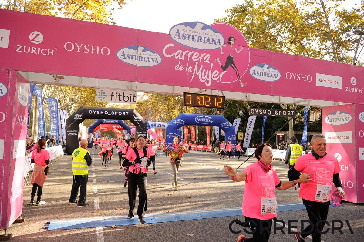 Llegada de la Carrera de la Mujer de Barcelona (ARCO IZQUIERDO 29)