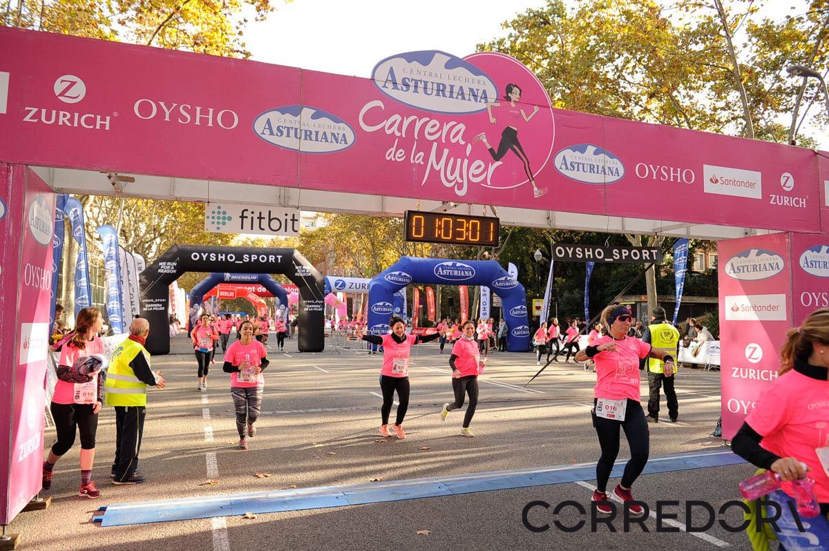 Llegada de la Carrera de la Mujer de Barcelona (ARCO IZQUIERDO 31)