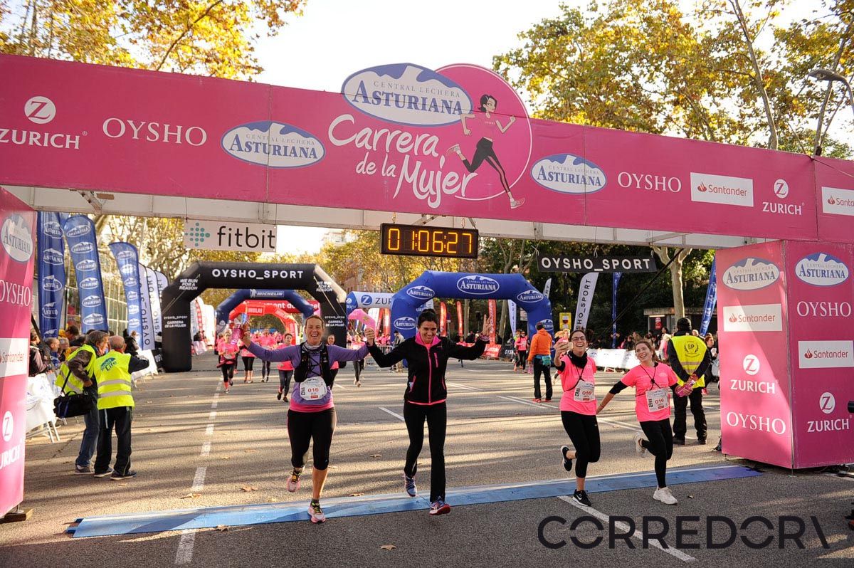 Llegada de la Carrera de la Mujer de Barcelona (ARCO IZQUIERDO 36)