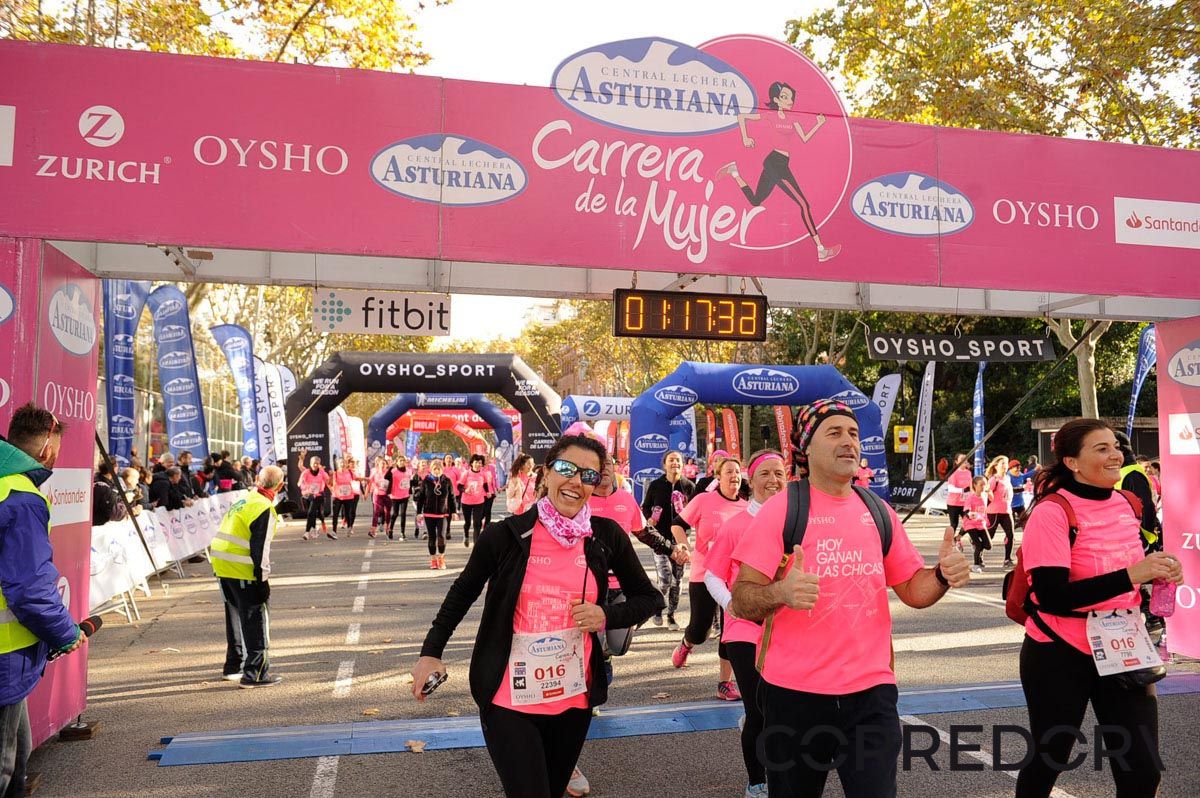 Llegada de la Carrera de la Mujer de Barcelona (ARCO IZQUIERDO 51)