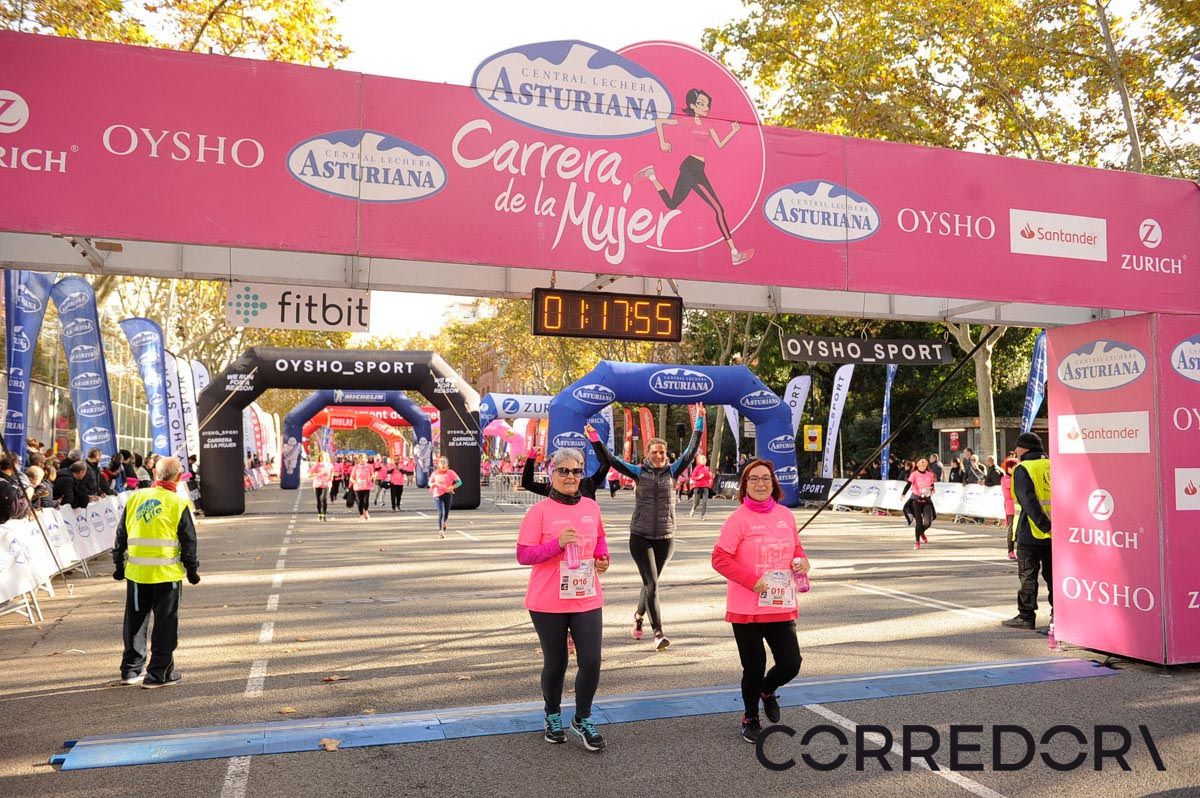 Llegada de la Carrera de la Mujer de Barcelona (ARCO IZQUIERDO 52)