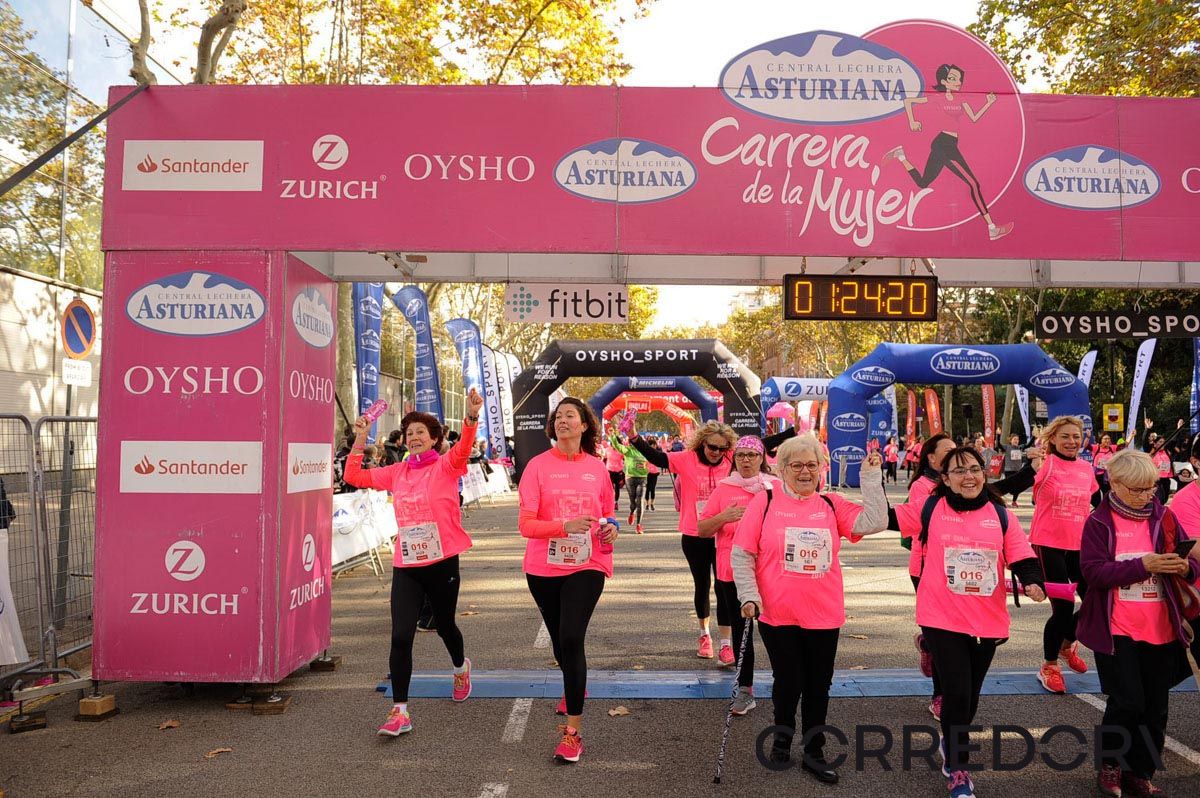 Llegada de la Carrera de la Mujer de Barcelona (ARCO IZQUIERDO 62)