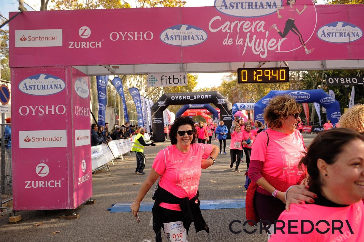 Llegada de la Carrera de la Mujer de Barcelona (ARCO IZQUIERDO 72)