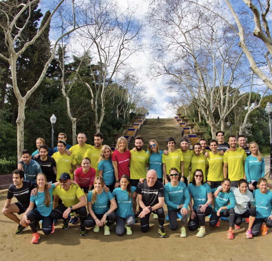 Con los Asics Frontrunners antes del Maratón de BCN Con los Asics Frontrunners antes del Maratón de BCN