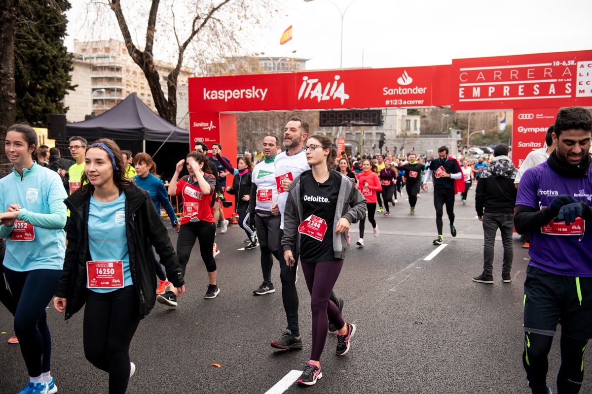 Carrera de las Empresas de Madrid 2019 | LLEGADA CONJUNTA (GALERÍA 2)