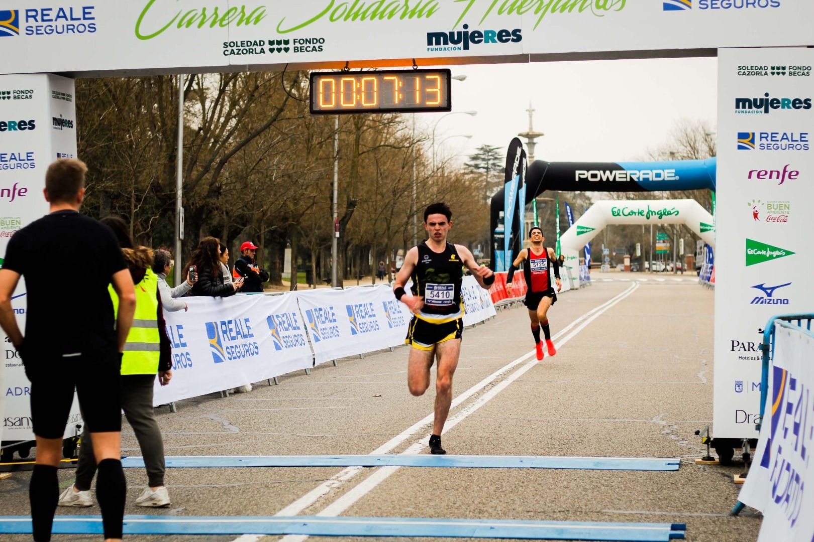 Fotos Carrera por los Huérfanos de la Violencia de Género (LLEGADA 5K GALERÍA 1)
