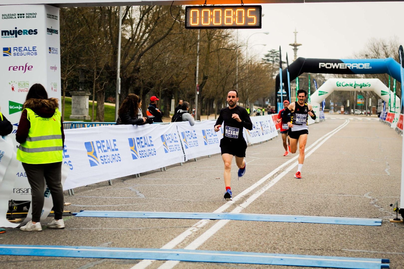 Fotos Carrera por los Huérfanos de la Violencia de Género (LLEGADA 5K GALERÍA 1)
