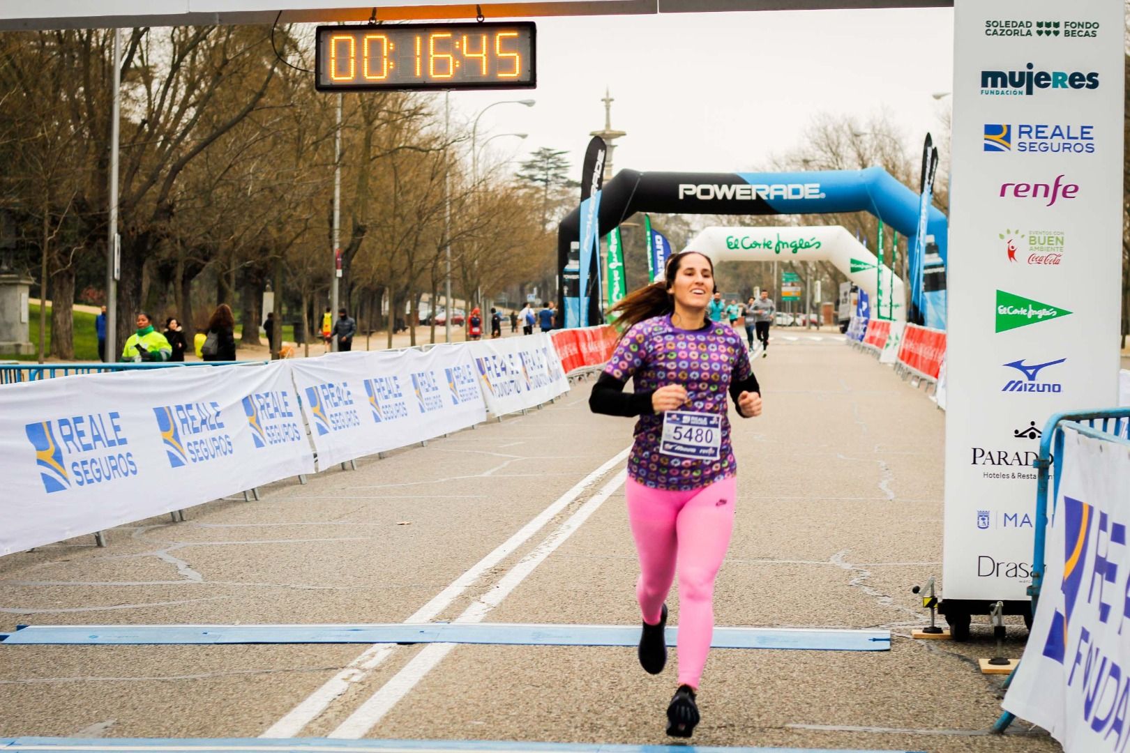Fotos Carrera por los Huérfanos de la Violencia de Género (LLEGADA 5K GALERÍA 3)