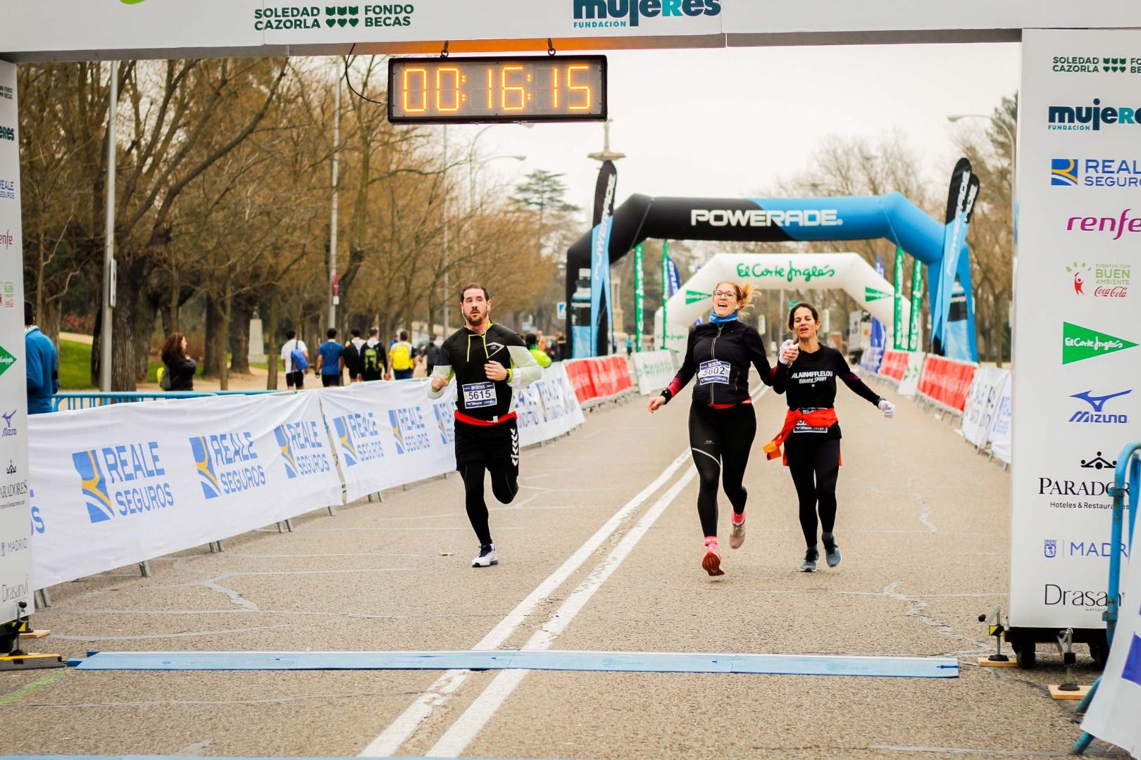Fotos Carrera por los Huérfanos de la Violencia de Género (LLEGADA 5K GALERÍA 3)