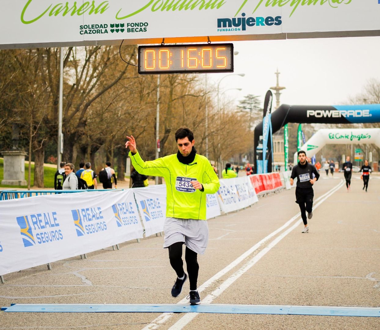 Fotos Carrera por los Huérfanos de la Violencia de Género (LLEGADA 5K GALERÍA 3)