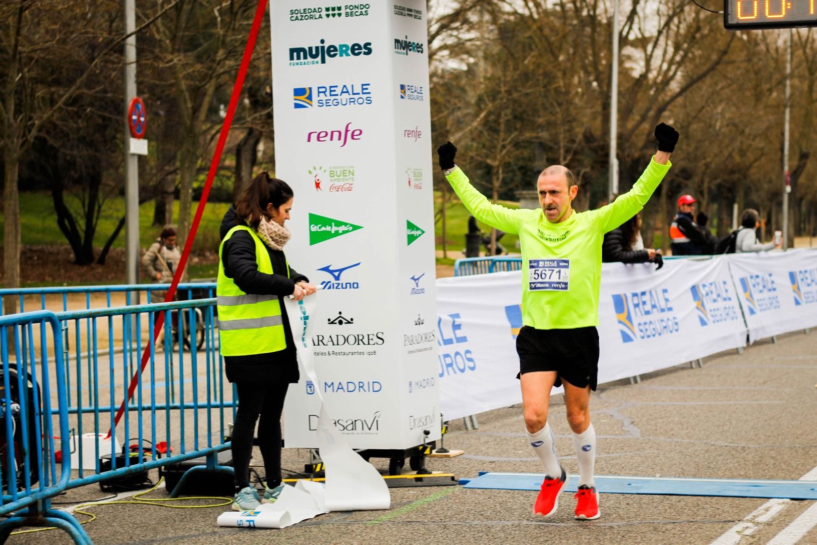 Fotos Carrera por los Huérfanos de la Violencia de Género (LLEGADA 5K GALERÍA 2)