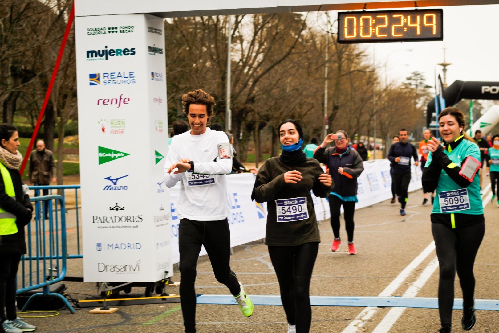 Fotos Carrera por los Huérfanos de la Violencia de Género (LLEGADA 5K GALERÍA 6)