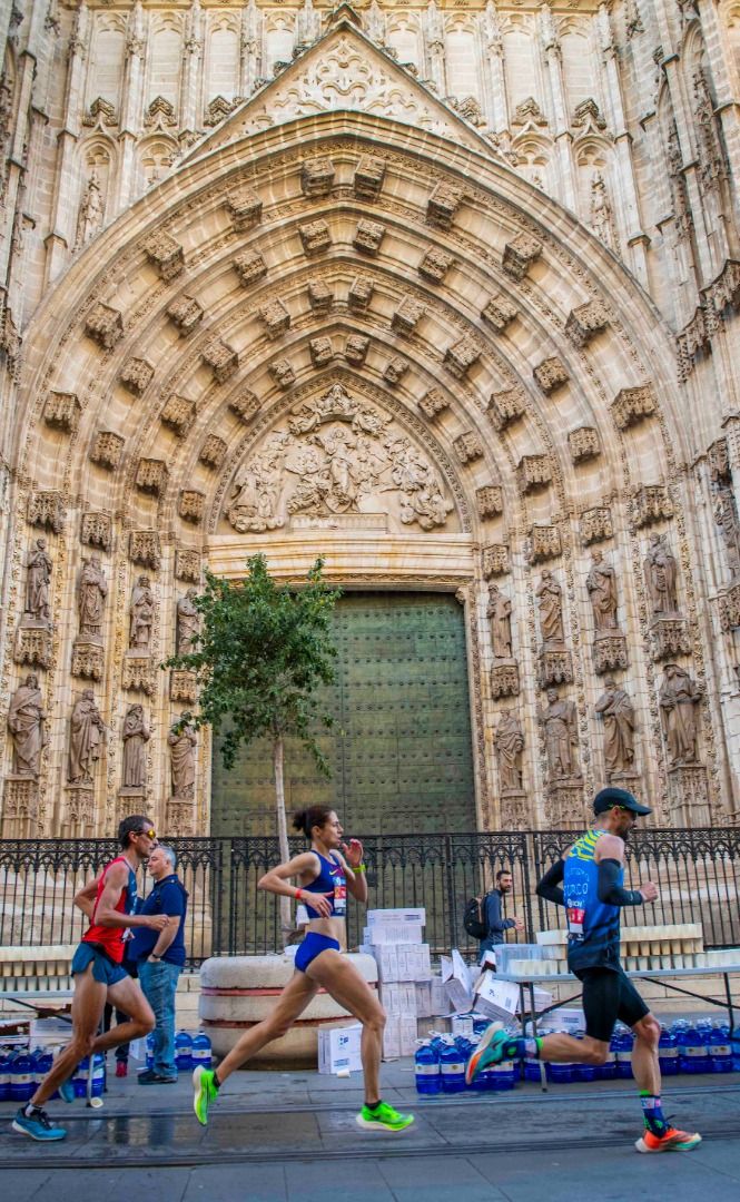 Las mejores fotos del Zurich Maratón de Sevilla (GALERÍA 1)