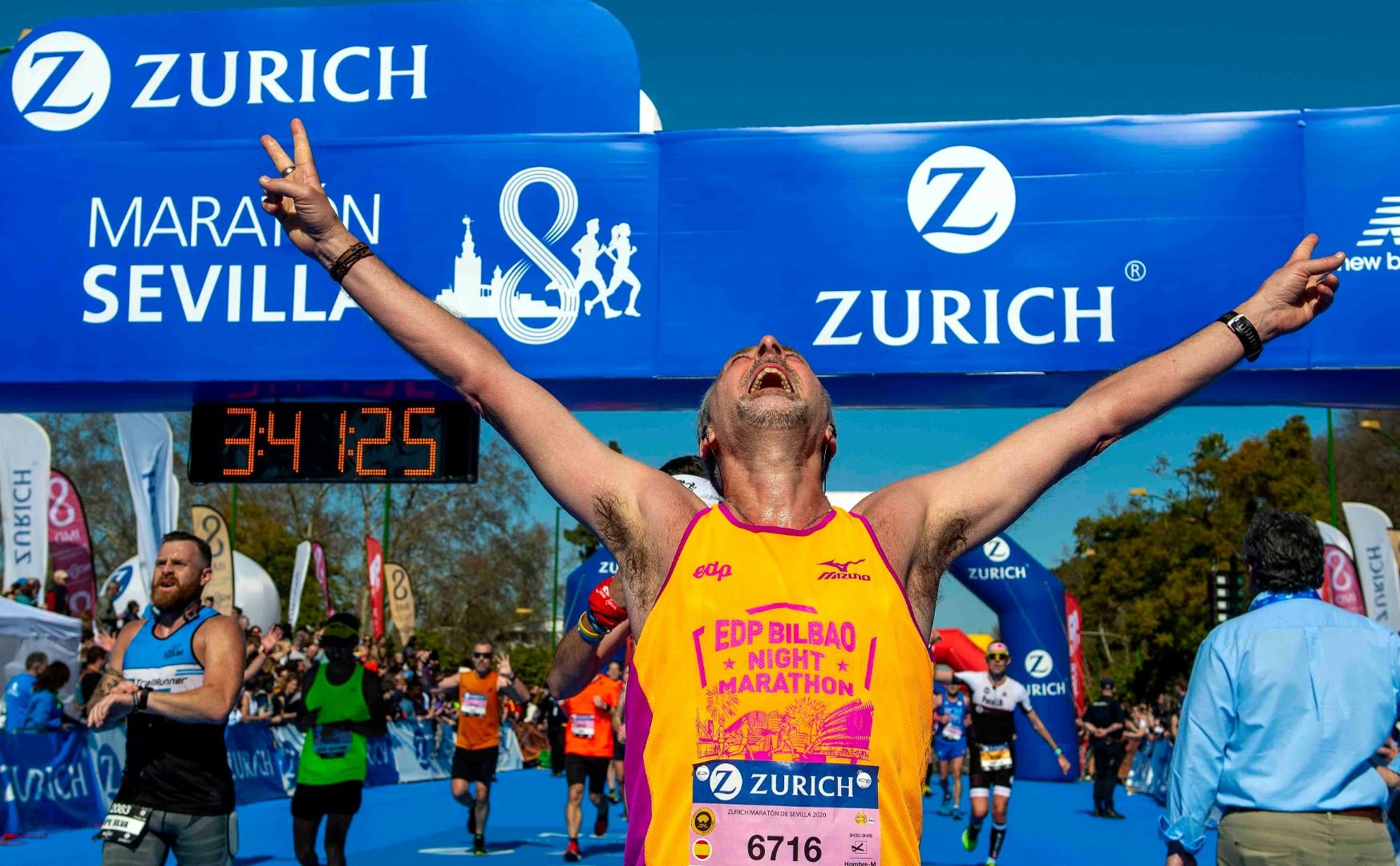 Las mejores fotos del Zurich Maratón de Sevilla (GALERÍA 1)