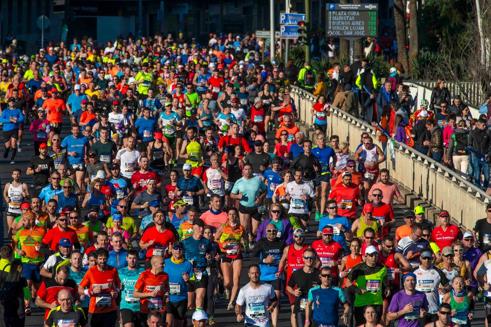 Las mejores fotos del Zurich Maratón de Sevilla (GALERÍA 1)