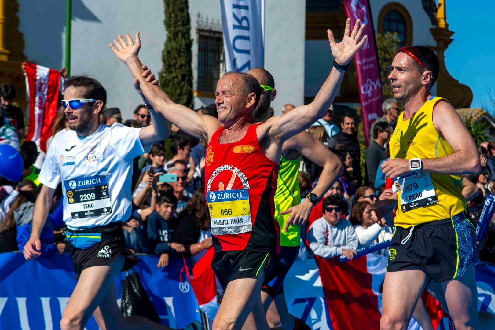 Las mejores fotos del Zurich Maratón de Sevilla (GALERÍA 1)