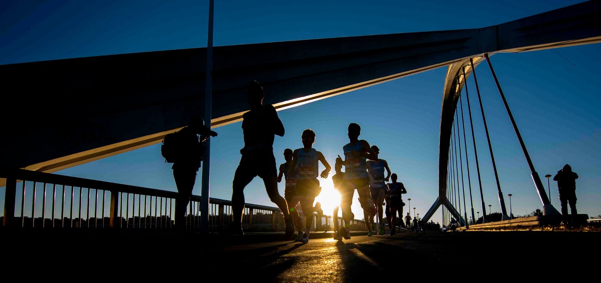 Las mejores fotos del Zurich Maratón de Sevilla (GALERÍA 2)