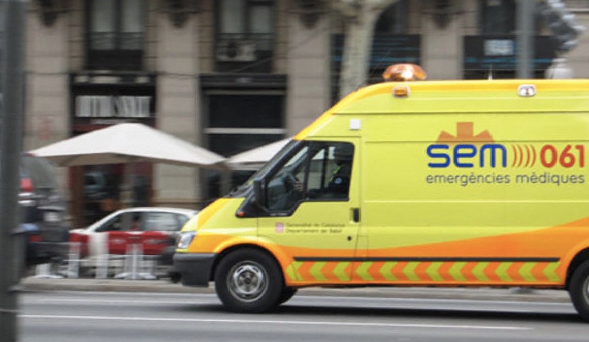 Una ambulancia del Sistema d'Emergències Mèdiques (SEM) | soycorredor.es